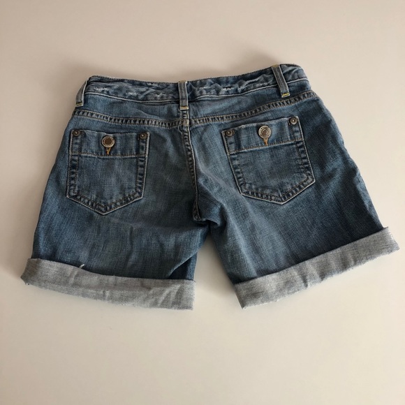 Banana Republic petites denim shorts - Picture 2 of 3
